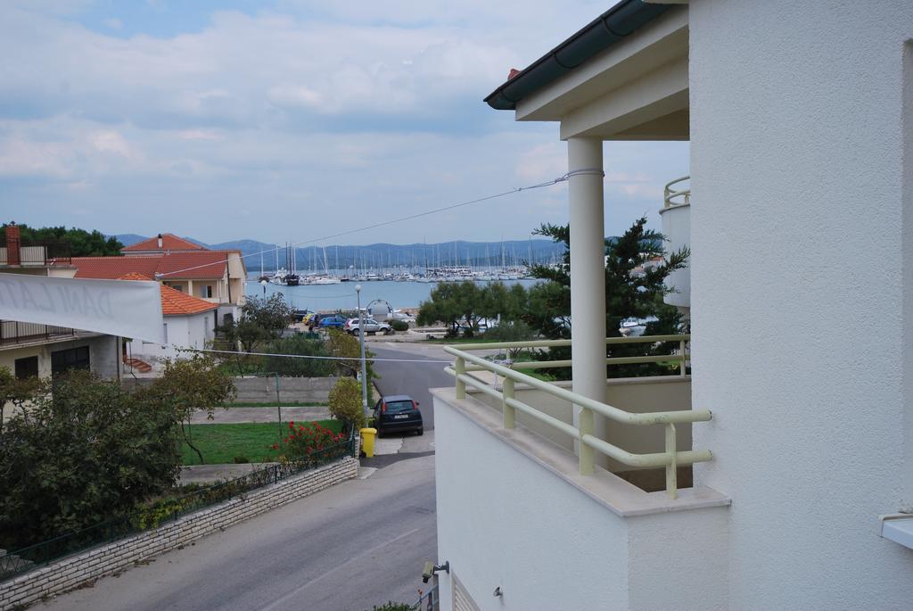 Nautica Apartments Betina  Εξωτερικό φωτογραφία