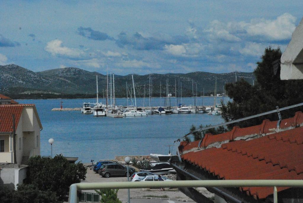 Nautica Apartments Betina  Δωμάτιο φωτογραφία