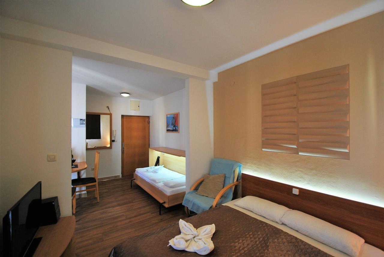 Nautica Apartments Betina  Εξωτερικό φωτογραφία