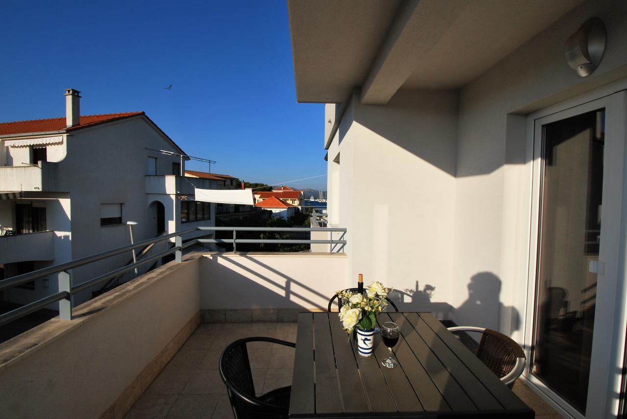 Nautica Apartments Betina  Εξωτερικό φωτογραφία