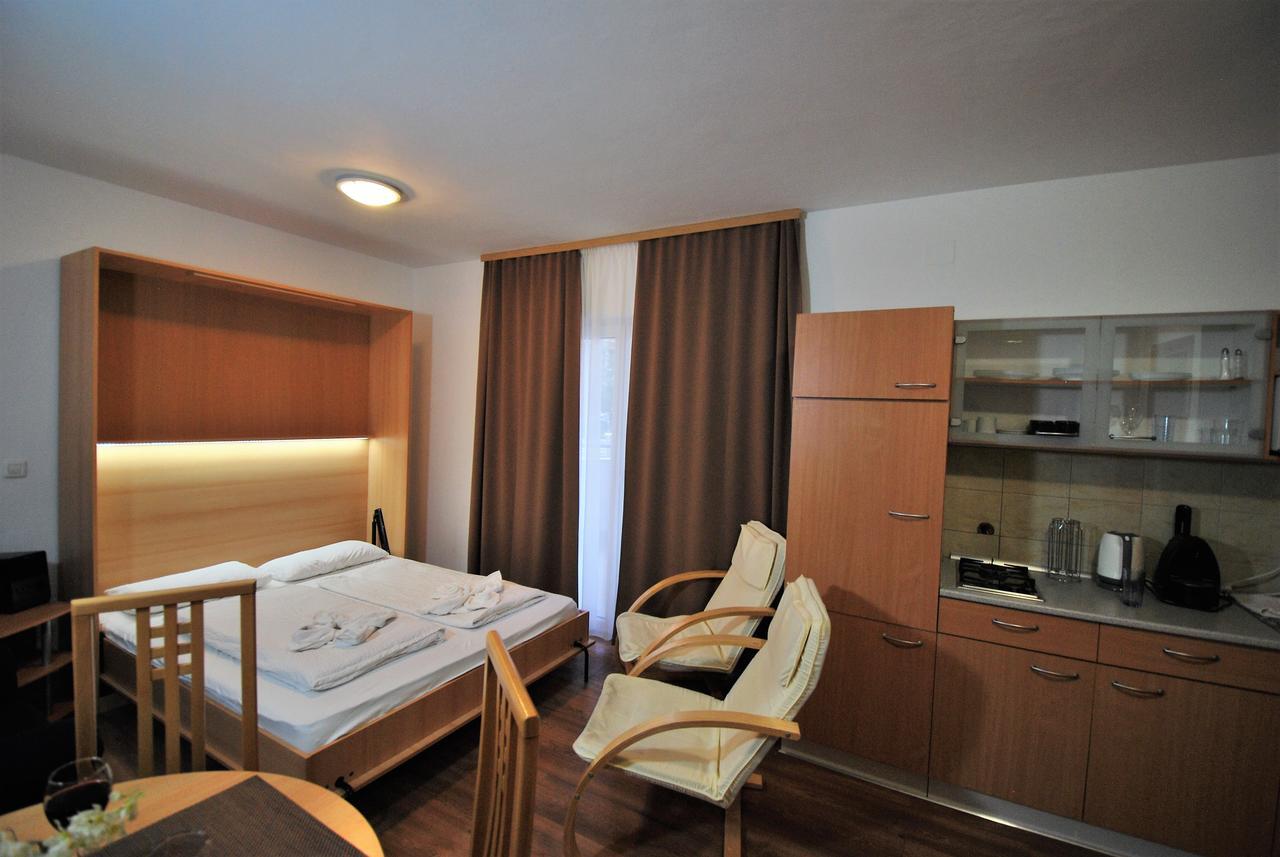 Nautica Apartments Betina  Εξωτερικό φωτογραφία