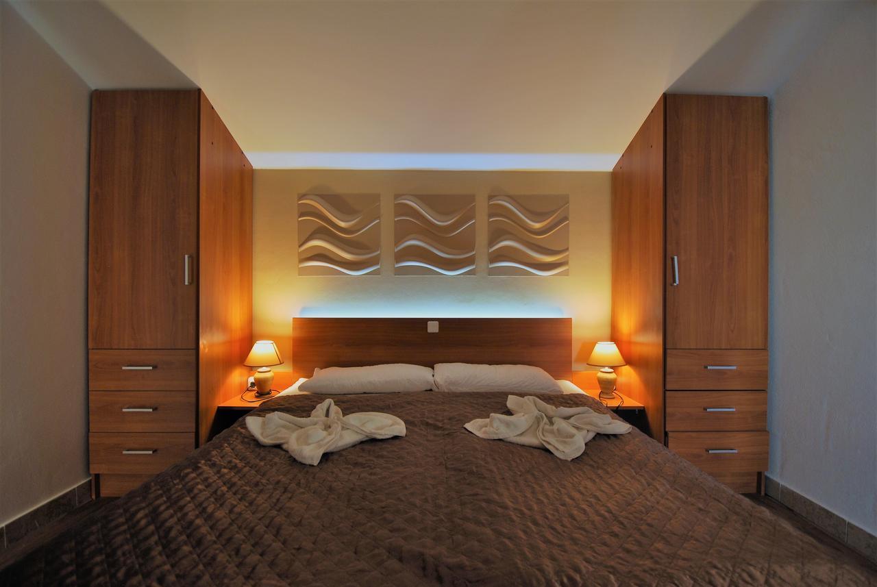 Nautica Apartments Betina  Εξωτερικό φωτογραφία
